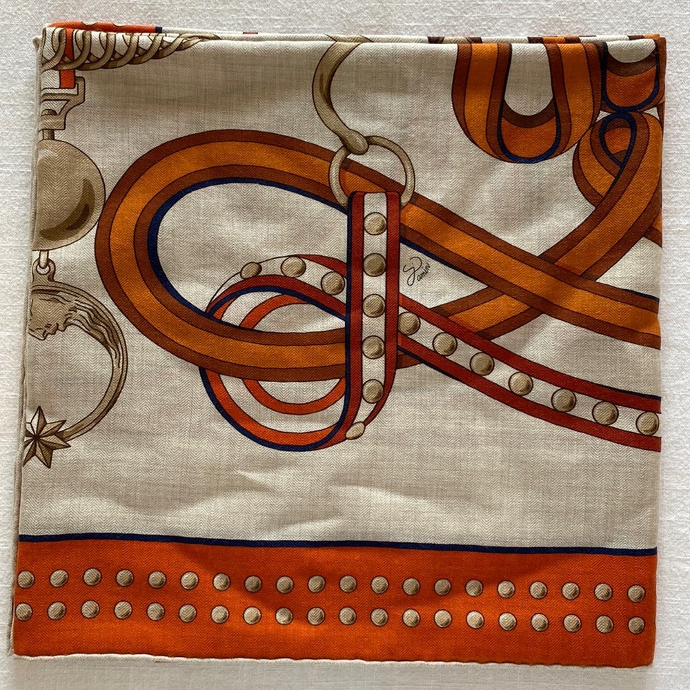 HERMES CHALE CACHEMIRE 140
GRAND TRALALA